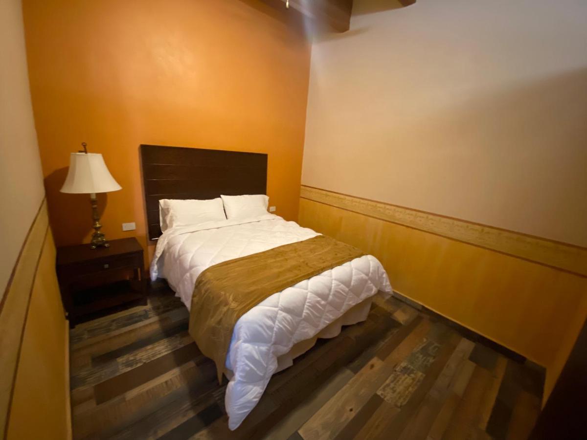 Hotel Real De Los Alamos Bagian luar foto
