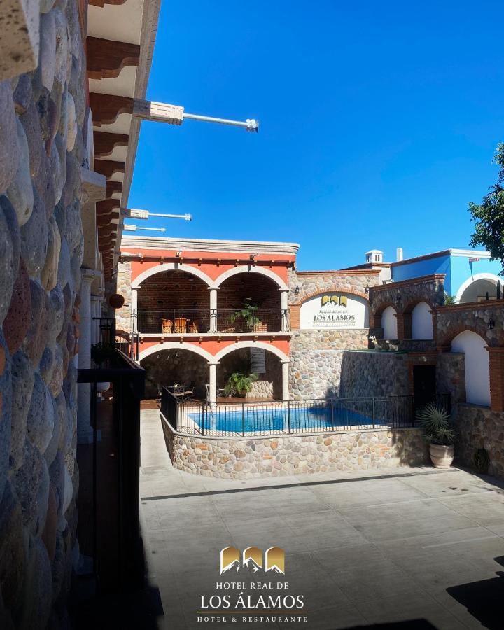 Hotel Real De Los Alamos Bagian luar foto