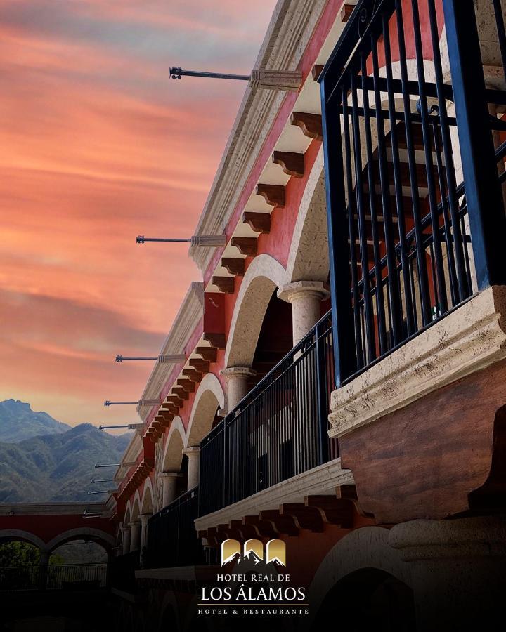 Hotel Real De Los Alamos Bagian luar foto
